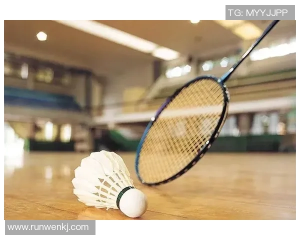 羽毛球的梦想与奋斗重庆羽毛球队成长历程的真实记录与追寻 羽毛球的梦想与奋斗重庆羽毛球队成长历程的真实记录与追寻